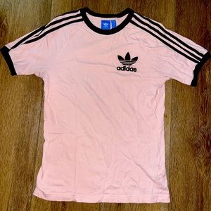 womens small adidas short sleeve t-shirt. color pink